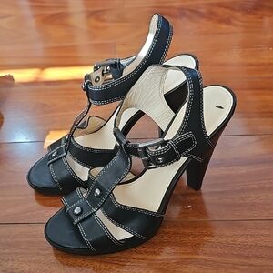 Coach "Ginger" Black Leather T-Strap Peep-Toe Heeled Sandals Sz 9B